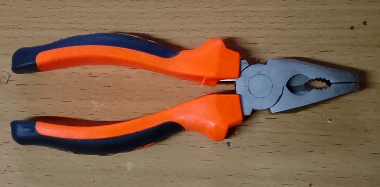 HD PLIERS  SMALL